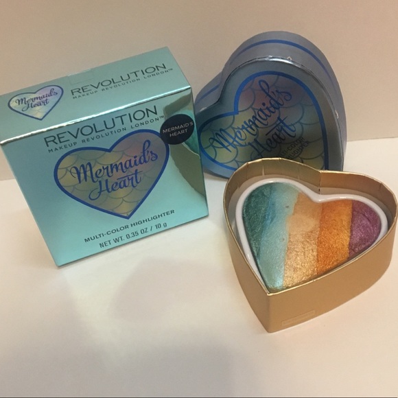 Makeup Revolution Other - Makeup Revolution Mermaid’s Heart Highlighter! NWT